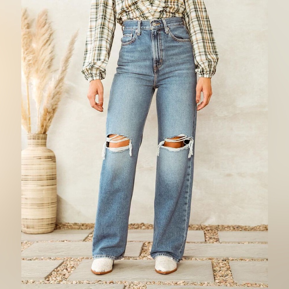 Levi’s premium high rise loose jeans